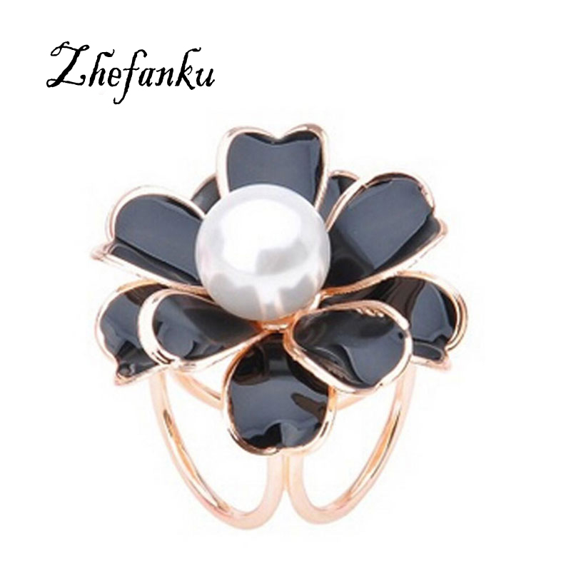 Korean Style Imitation Pearl Camellia Three-ring Scarf Buckle Color Black/White