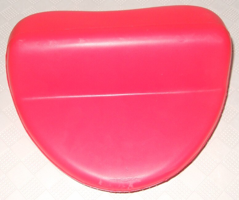 tub headrest heart-shape bath pillow Red color