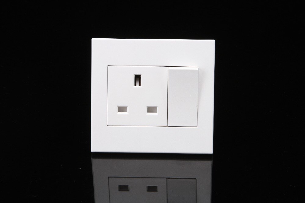 UK Standard Household wall socket with switch 1 Gang 1Way Switch Socket 250v 13A: Socket