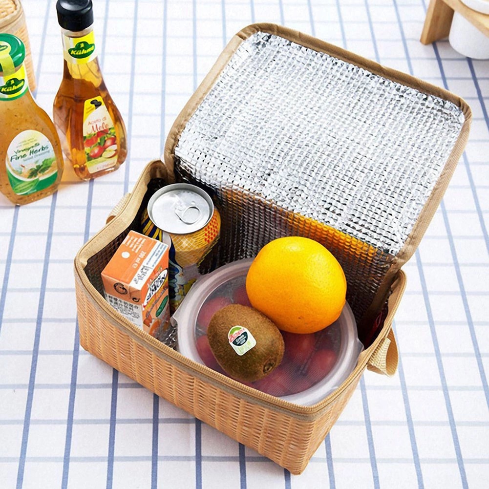 Tragbare Weide Rattan draussen Picknick Tasche Wasserdicht Geschirr Lebensmittel Container Warenkorb für Innen Haushalt Camping veranstalter