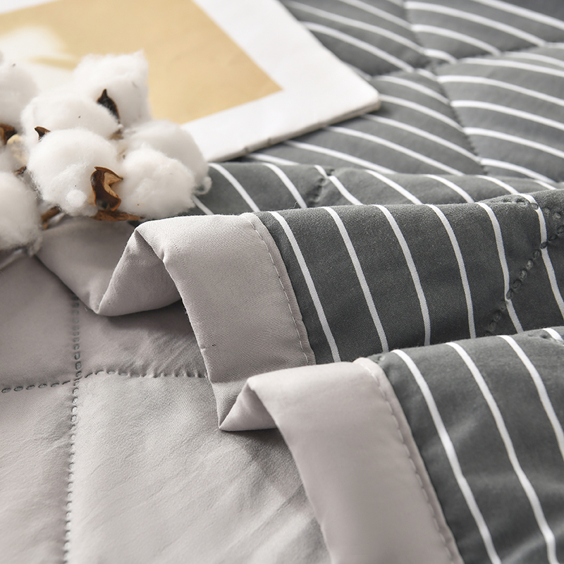 1pc Printed Duvet Summer Blanket Skin-friendly Thin Quilt Air Condition Quilt Home Soft Comforter edredon	(No Pillowcase)