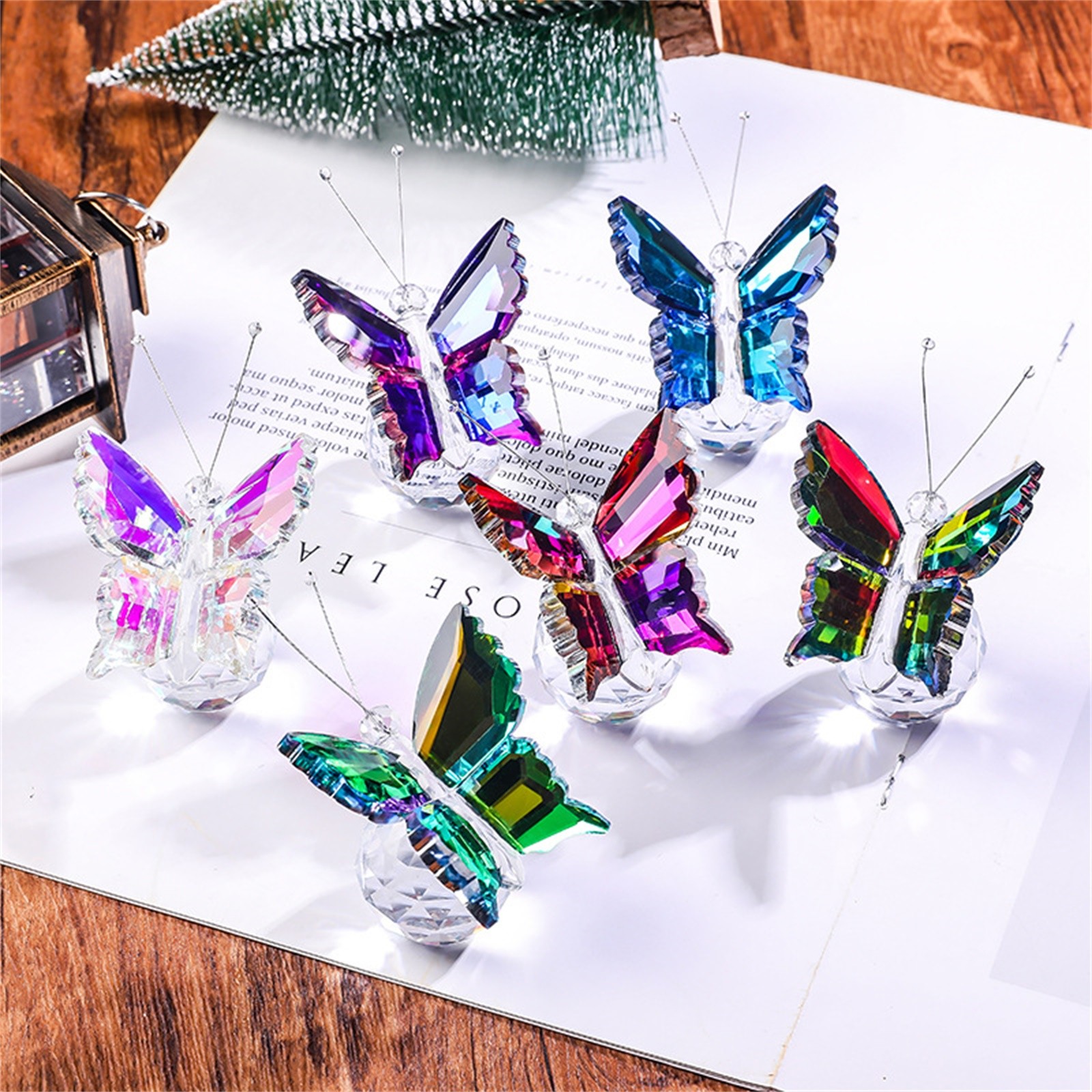 Crystal Flying Butterfly With Crystal Ball Base Statue Collection Cut Butterfly Animal Decoration Suitable For Festival