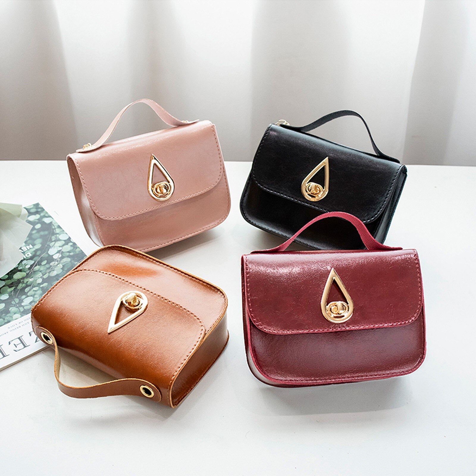 Kwastje Vrouwen Schoudertas Pu Lederen Dames Messenger Bag Vrouwelijke Pure Kleur Kleine Vierkante Tas Clutch Tassen Handtassen