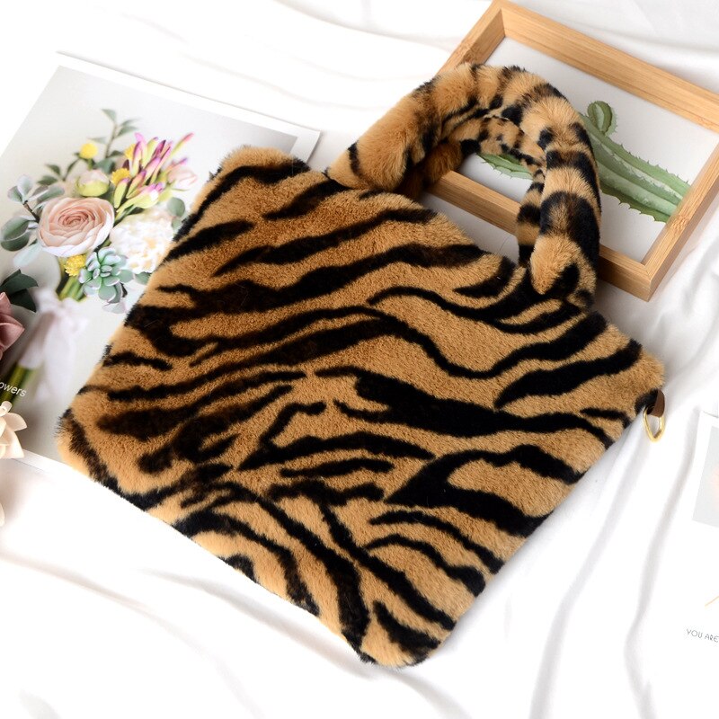 Leopardo impressão de pelúcia bolsa feminina na moda macio bolsa de ombro inverno quente correntes crossbody saco moda fofo menina bolsa de compras: brown zebra