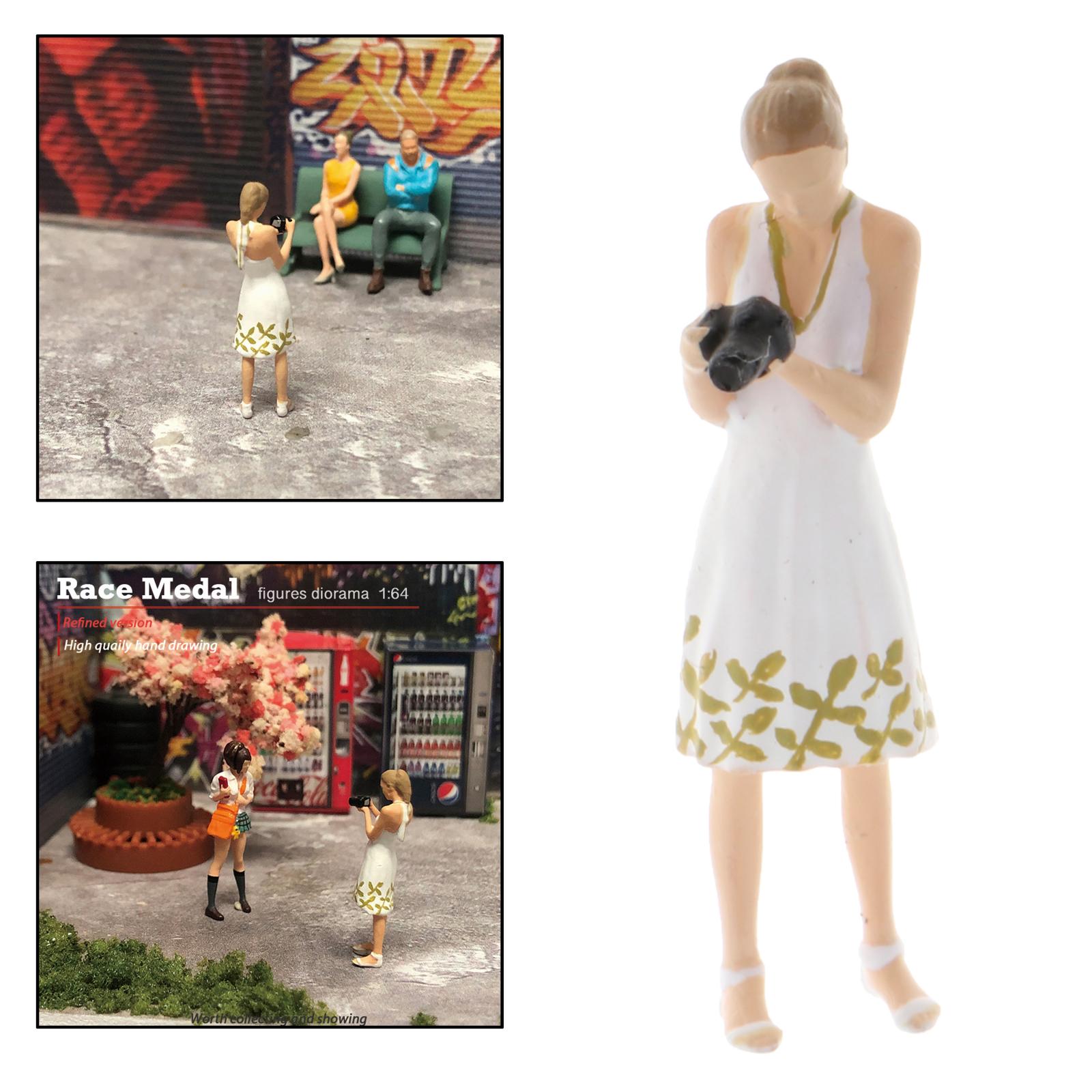 1pcs RM 1/64 Mini Model People Figures Miniature Resin Woman Character Figures for Siku Fire wheel Diorama