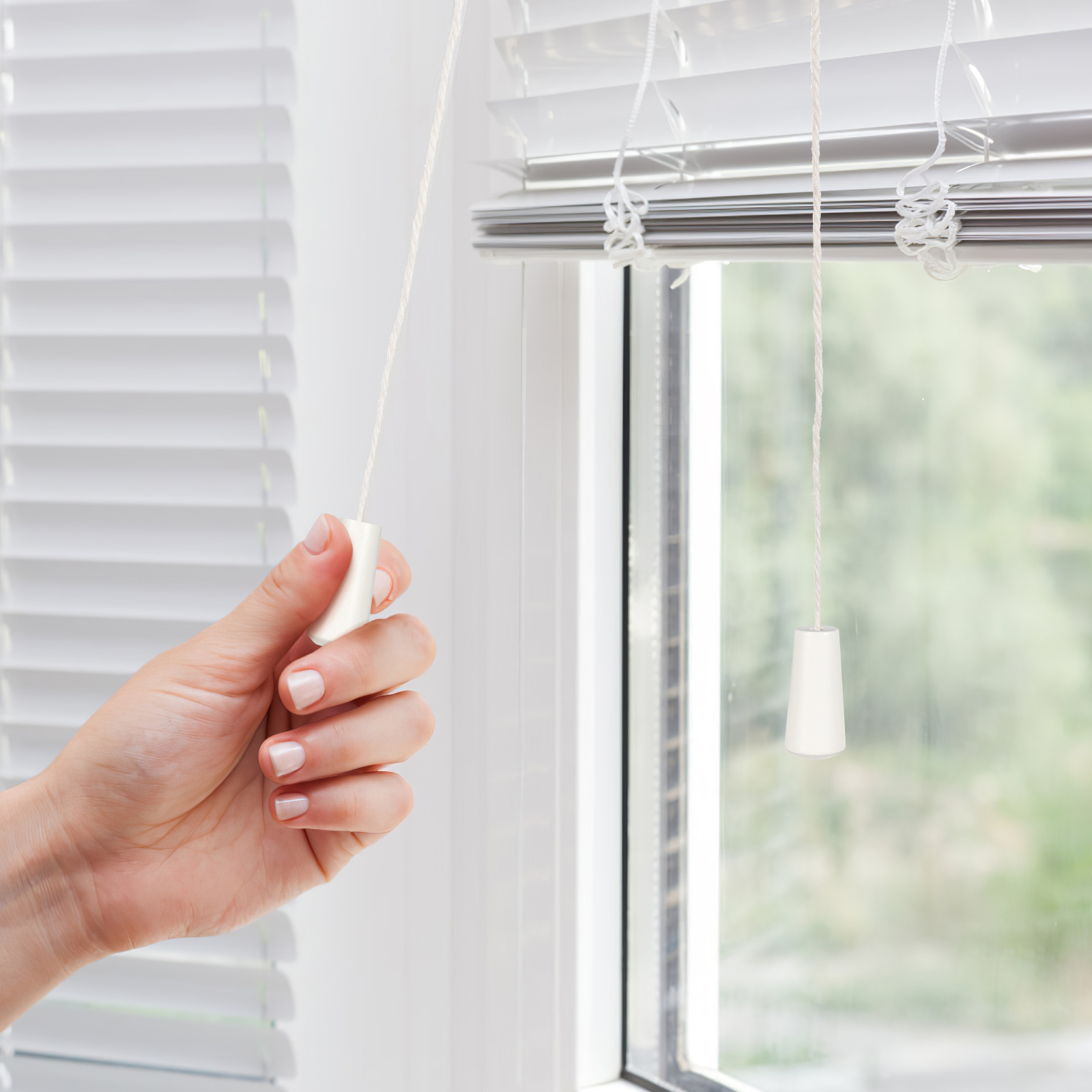 12 Pcs Roller Pendant Pulls Ends Blinds Window Curtain Wooden Hanging Cord Knobs Covers for Home Beaded Lanyard