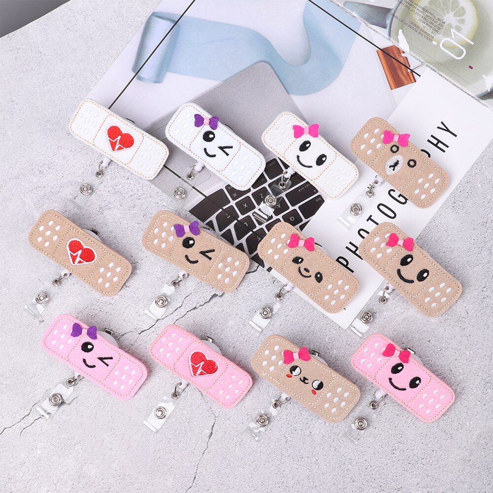 1pc klud sygeplejerske udtrækkeligt badge pull spænde hjul clip sød tegning bandage stil studerende id-kort badge holder