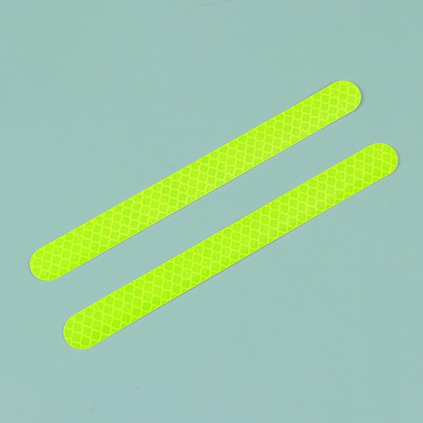 2 Stuks Auto Stickers Achteruitkijkspiegel Reflecterende Strip Anti-Collision Warning Stickers Buitenkant Reflex Tape Reflecterende Strip: Fluorescent green