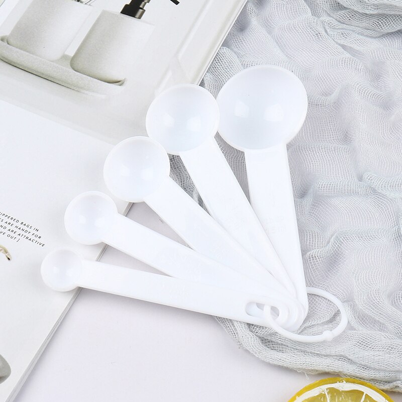 1Set Lovely Colorful Plastic Measuring Cups Measure Spoon Kitchen Tool Kids Spoons Measuring Set Tools For Baking Coffee Tea: white