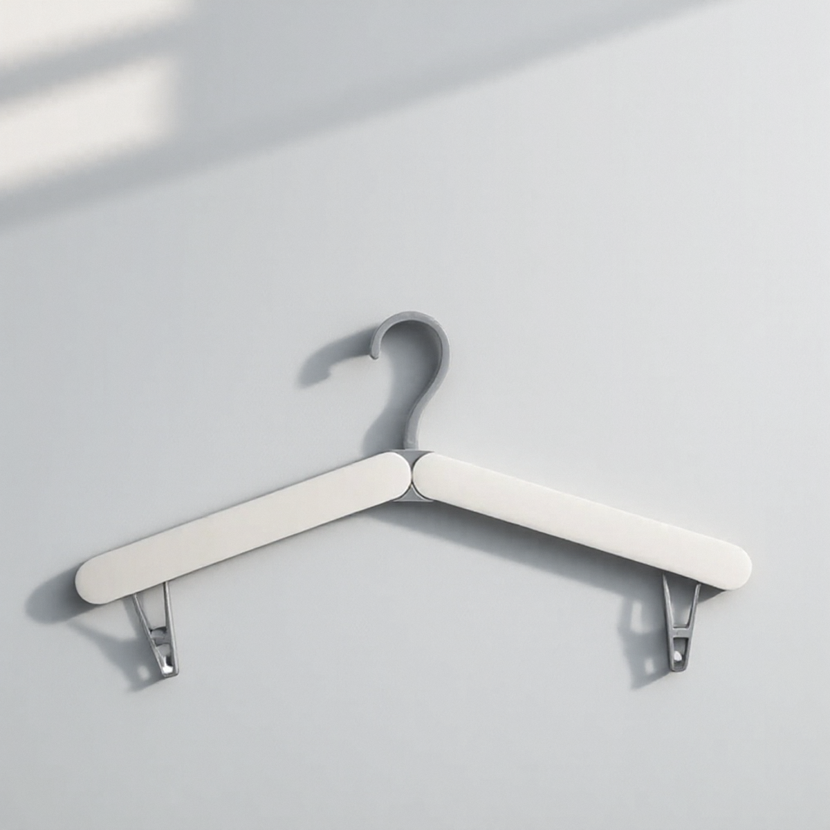 Mini Folding Clothes Rack Portable Telescopic Drying Rack for Travel Household No Trace Hanging Clothes Storage Solution: WHITE