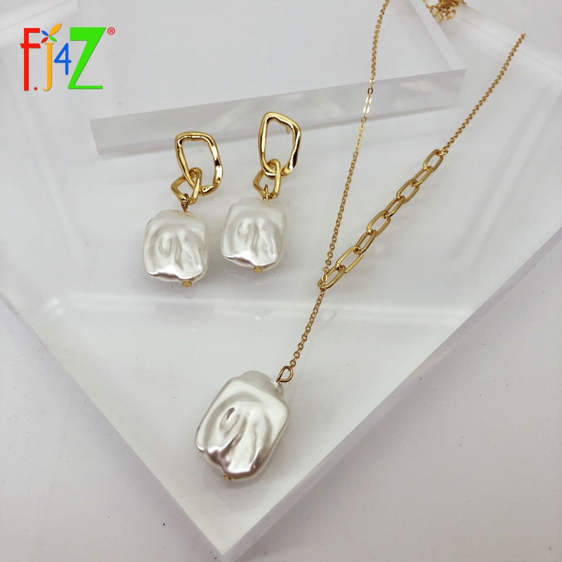 F.J4Z tendance irrégulière perle boucles d'oreilles et colliers ensemble pour les femmes Baroque simulé perle breloques boucles d'oreilles bijoux de noël