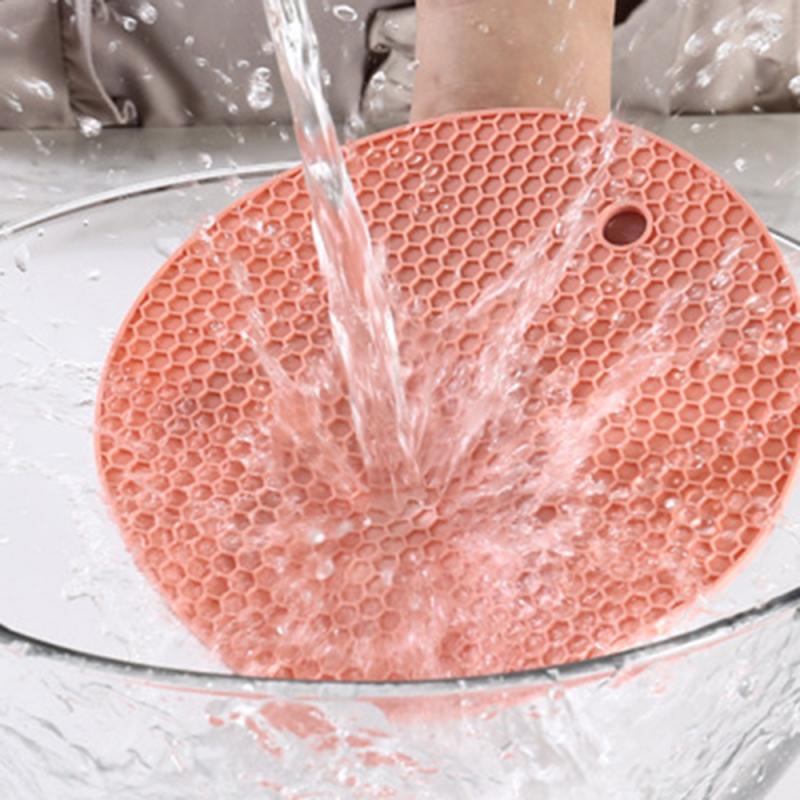 Multi-function Coaster 18cm Round Heat-resistant Silicone Coaster Slip Anti Pad Pot Holder Kitchen Table Placemat