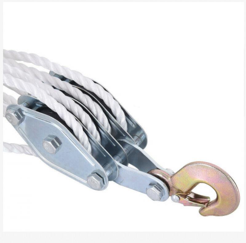 Hoist with pulley vertical lifting