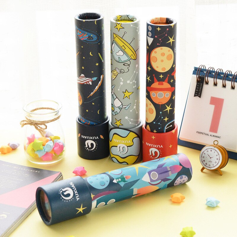 1 PC Fantasioso Del Fumetto Animali 3D Caleidoscopio Carta di Carta Caleidoscopio Colorato Mondo Giocattoli Interattivi Giocattoli per Bambini Regali