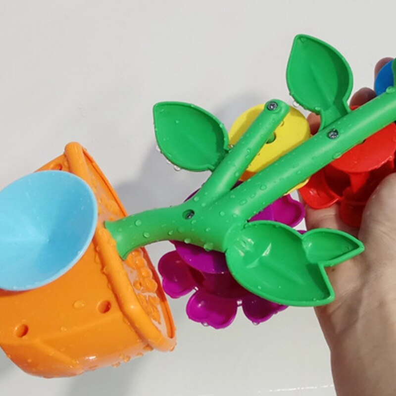 Buntes blumenspielzeug für die badewanne, duschspaß für babys und kleinkinder.