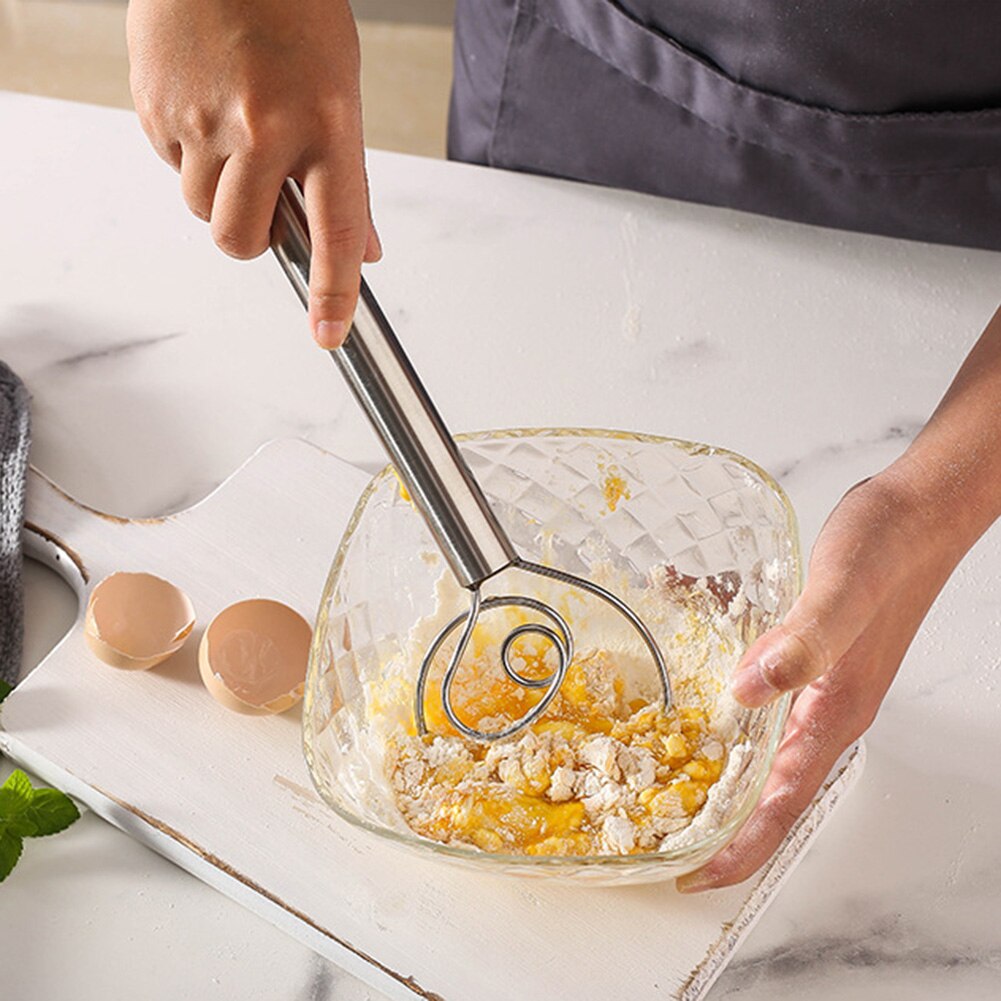 Handmatige roestvrijstalen eierklopper melkklopper blender keukenbenodigdheden de eierklopper is perfect voor het roeren van brooddeeg