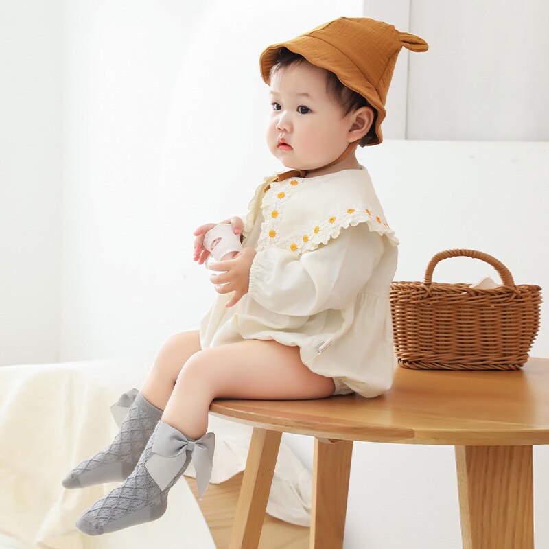 Großen BöGen Weiche Baumwolle Lange Rohr Baby Mädchen Socken Winter Herbst Neugeborenen Kleinkind Prinzessin Mädchen Socken Baby Kleidung Zubehör