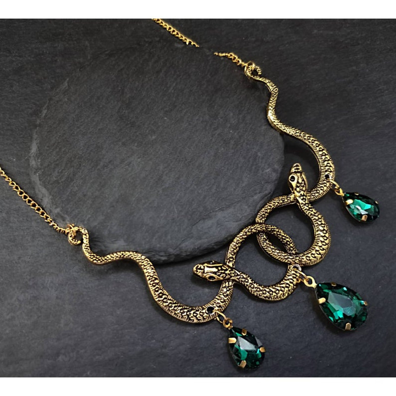 Goth entrelacé serpent goutte d'eau cristal collier gothique Punk bijoux déclaration fête Grunge pendentif sorcière charme
