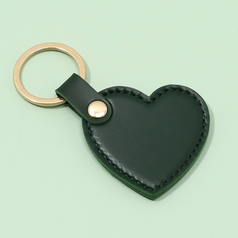 LLavero de cuero en forma de corazón para mujer, colgante de coche de Metal, pequeño, fresco, accesorios de , 5264: Verde