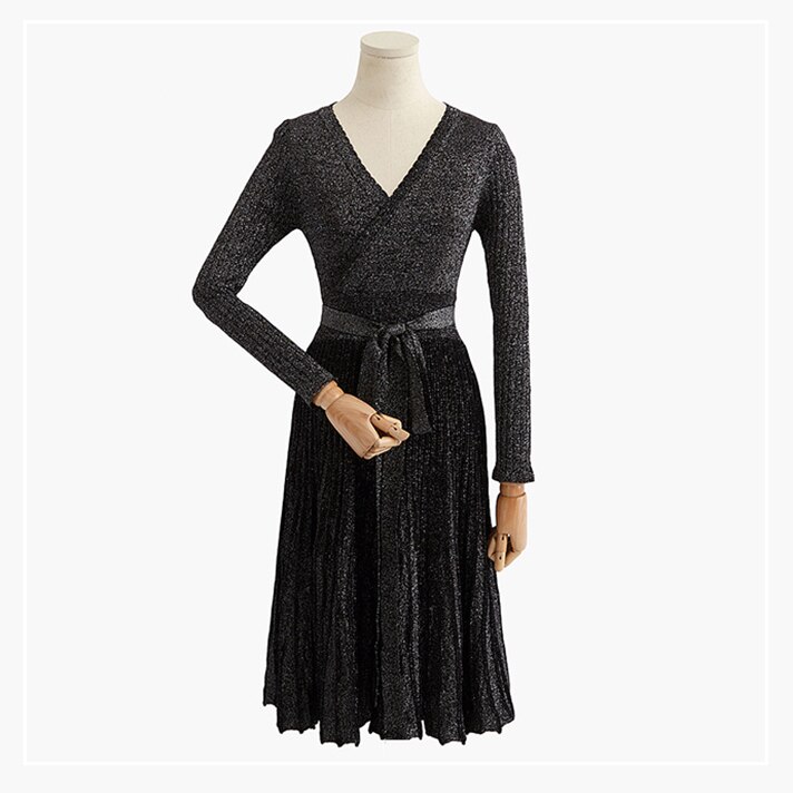 Spring Pleated Large Hem V Collar High Waist Lace Up Shiner Lurex Knitted Elastic Dress Women Vintage Clothing C-006: Black