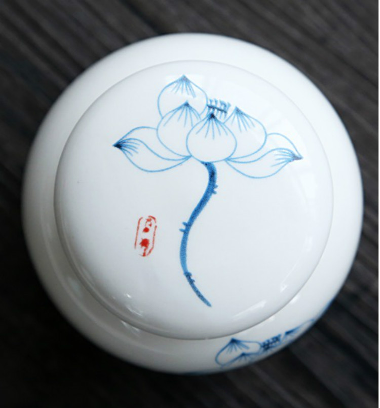 1PCS Ceramic Jar Sugar Bowl Spice Jars Spices Storage Box Chinese Small Candy Jar Tea Caddy Small Home Decoration
