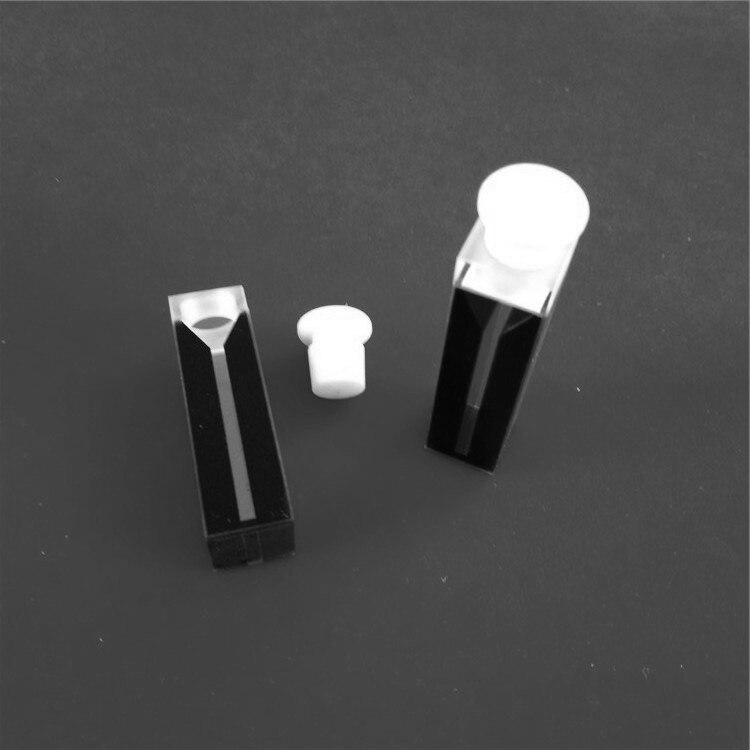 Q34 semi-micro quartz cell with black wall and stopper