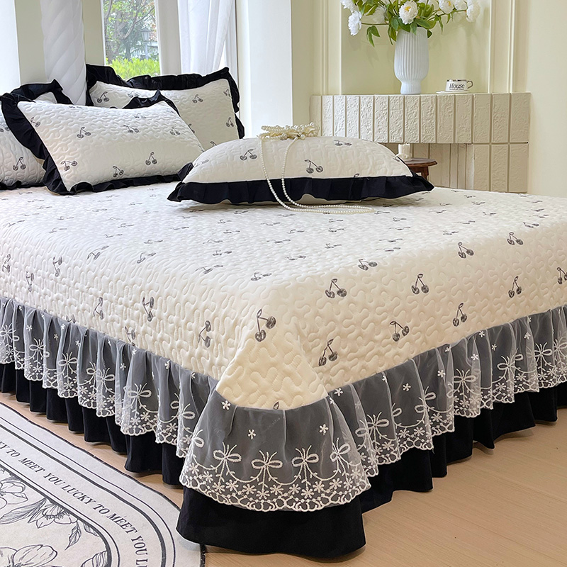 1pc Gewatteerde Sprei voor Bedden Dikke Deken met Kant Single/Queen/Kingsize Bloem Gedrukt Gewatteerde Bed cover Zachte Spreien: Volledige / Licht Geel