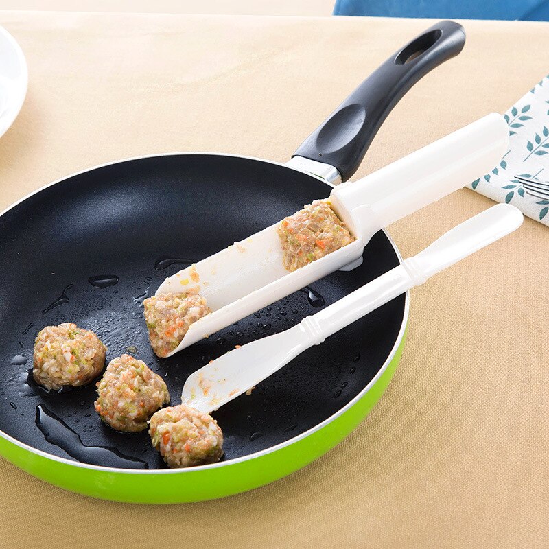 Gehaktballen maken met ei en paneermeel, een eenvoudig recept