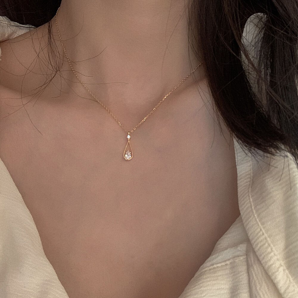 Collar sencillo con colgante de gota de agua para mujer, cadena de clavícula francesa, temperamento clásico, joyería para de boda,