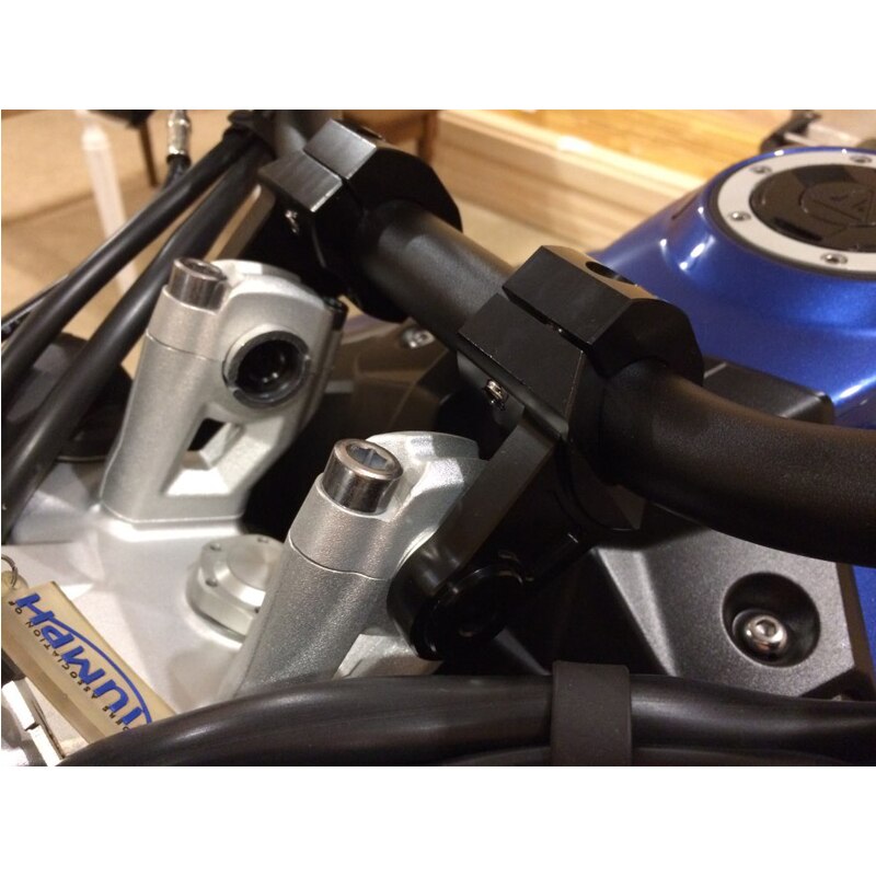 28mm 1 1/8 "kierownica motocykla tłuszczu bar piony montaż zacisku pasuje robić KAWASAKI Z1000 2007-2018 Versys 1000 2015 2016 2017 2018