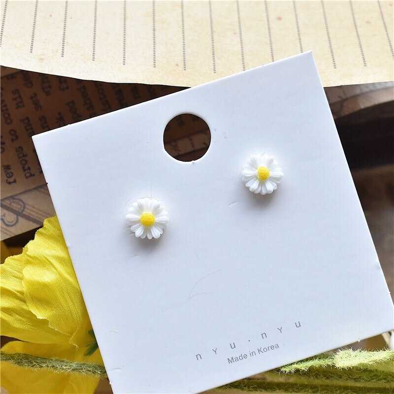 Koreaanse Stijl Leuke Daisy Flower Stud Oorbellen Voor Vrouwen Zomer Verse Bloemen Oorbellen Sieraden Femme Brincos Sieraden: White