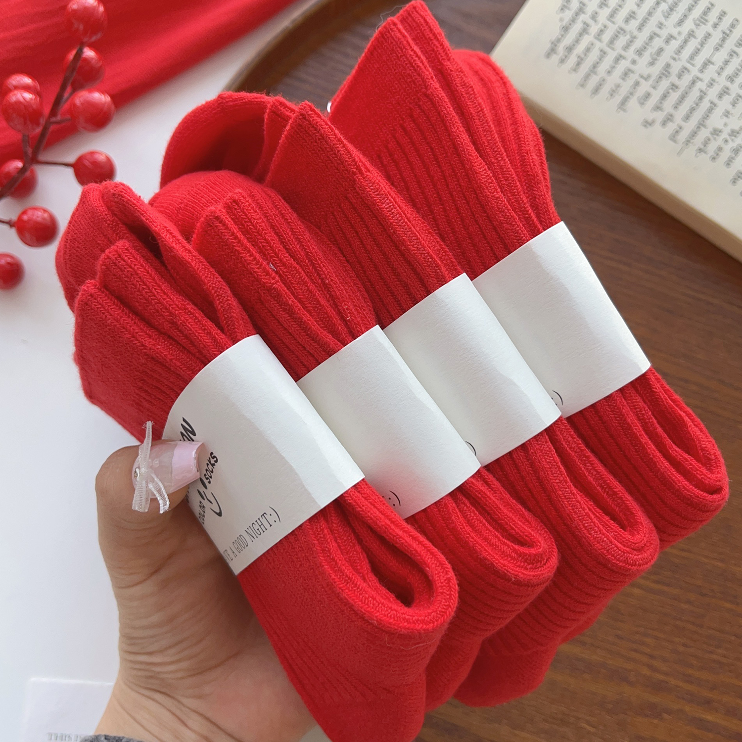 Calcetines rojos de algodón para hombre y mujer, medias deportivas transpirables, cómodas, de algodón de Color sólido, informales, color rojo de la suerte, para Festival