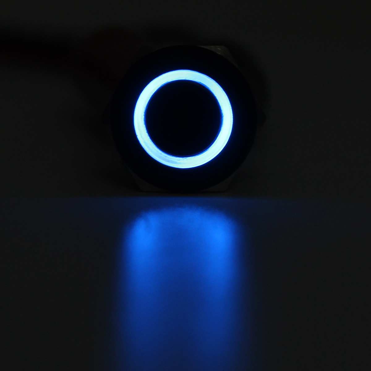 Negro, 4 pines, 12mm, luz LED, botón pulsador de Metal, interruptor momentáneo impermeable, 12V, interruptores para coche, electrónica