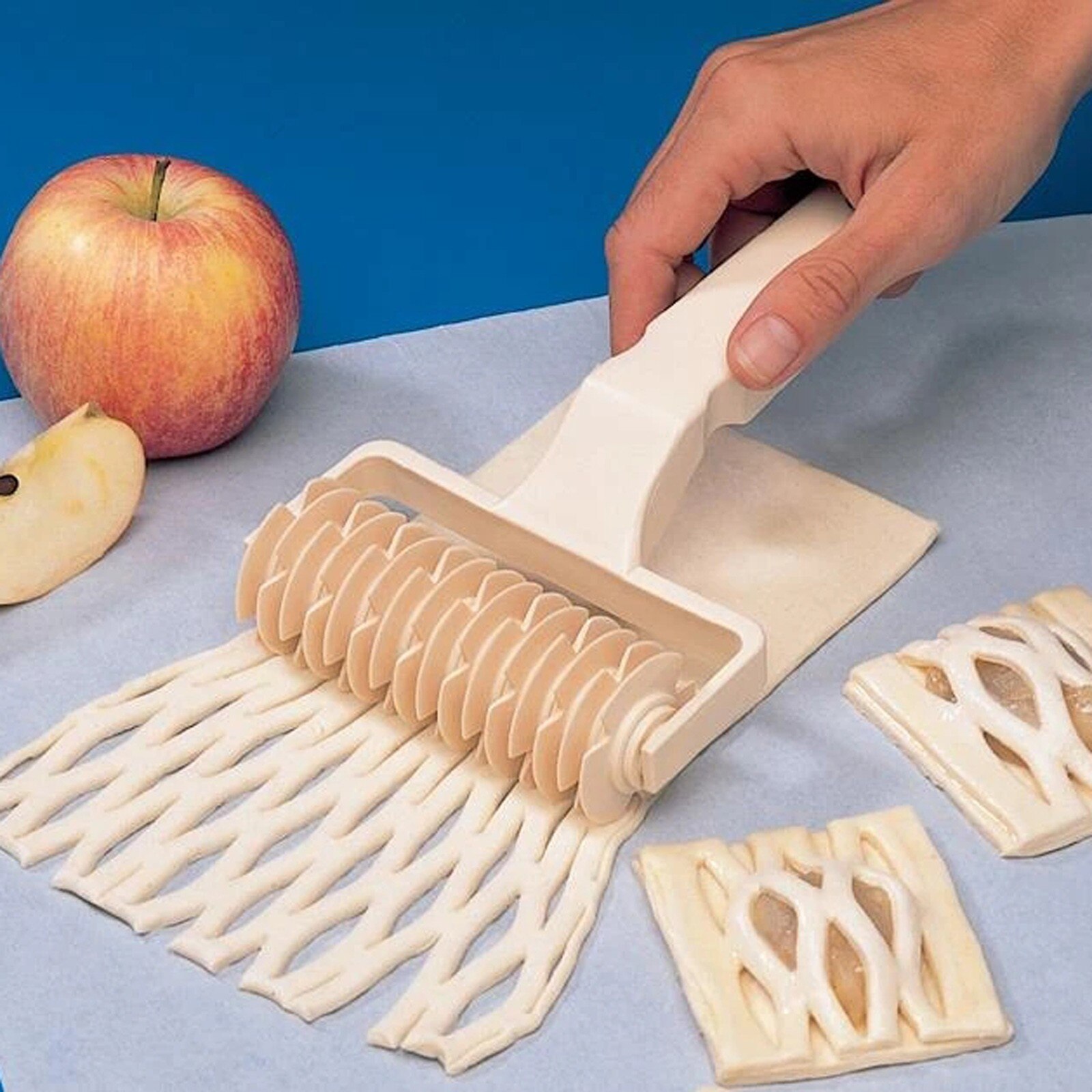 Dough Lattice Roller Cutter Knife Pizza Pastry Pull Net Wheel Pie Plastic  Tool