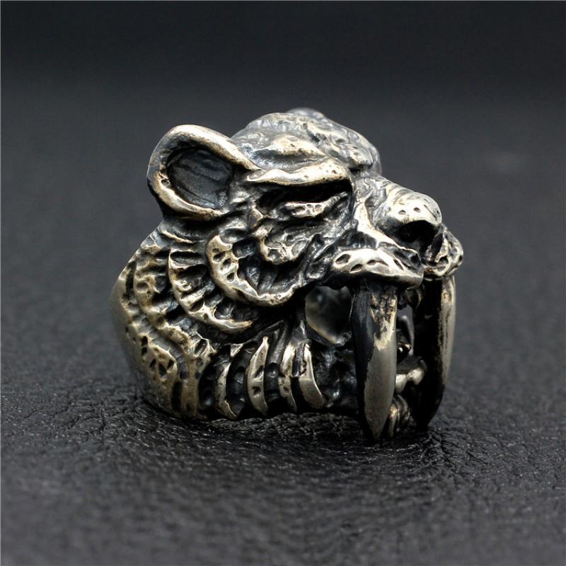 Bague de tigre à dents de sabre pour hommes, rétro, dominateur aux yeux rouges, ancien, Punk, Locomotive, Hip-Hop, Punk, Rock, bijoux,