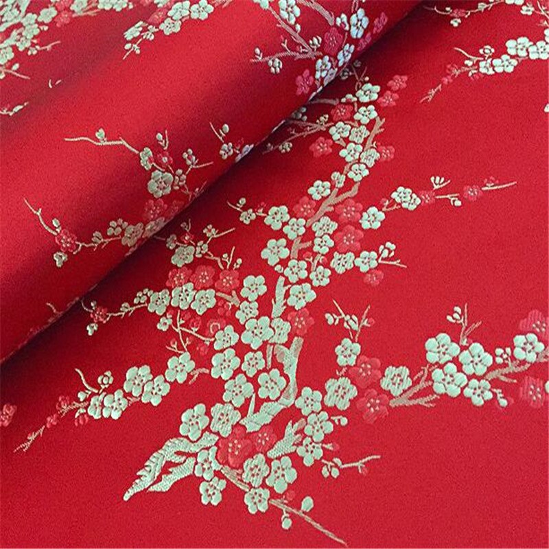 Jacquard polyesterstoffer vintersød blomme blomstermønster brokadestoffer til yndefulde kjoler: 1 rødguld