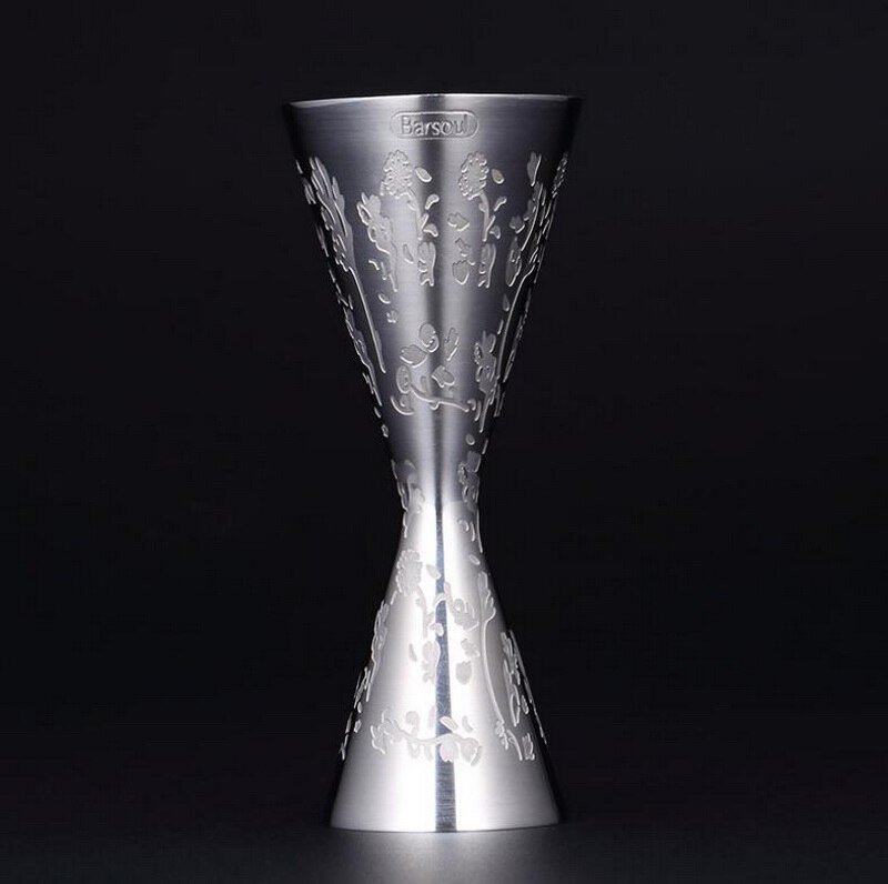 Coctelera con cinta grabada de acero inoxidable, medidas para martini