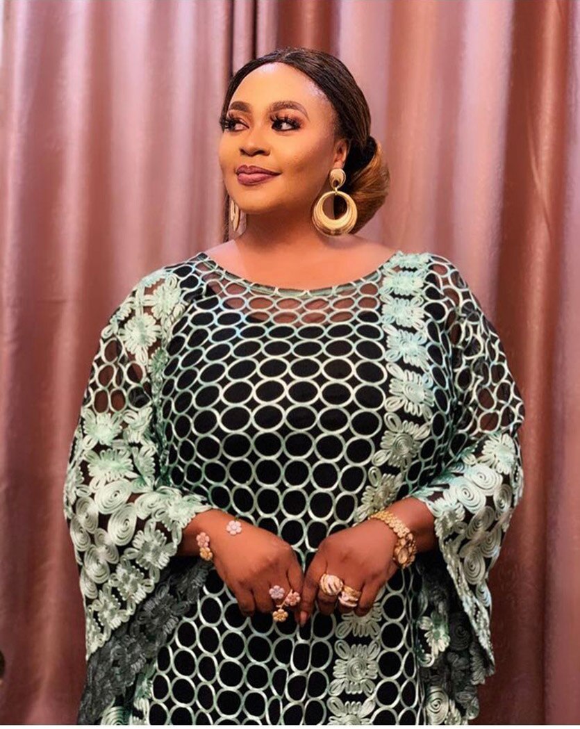 style classique africain femmes danse Nigeria Dashiki Net tissu dentelle robe longue et sous-vêtements 2 pièces taille libre