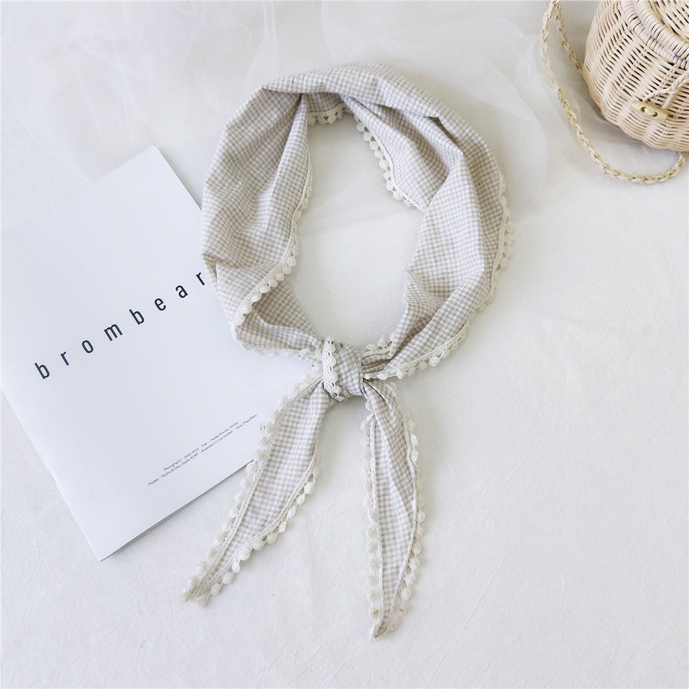 Kvinders plaid silkehår hoved tørklæde hovedbånd med blomsterblonde trekantede halstørklæder til kvinder bandana femme: Khaki