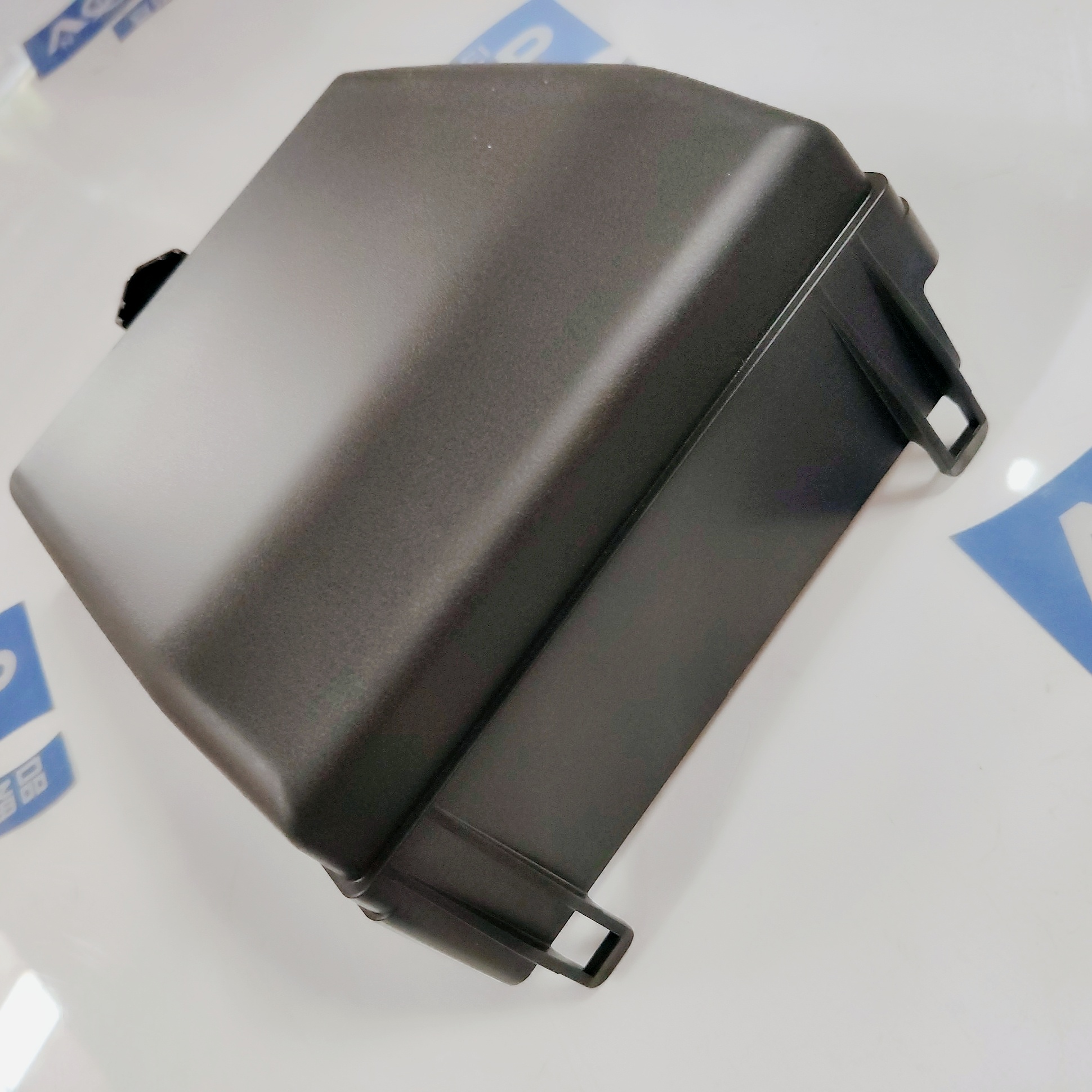 Jac biltillbehör oe nummer 4001200 u 1590-01 för jac  s5 utomhus säkringsbox lock