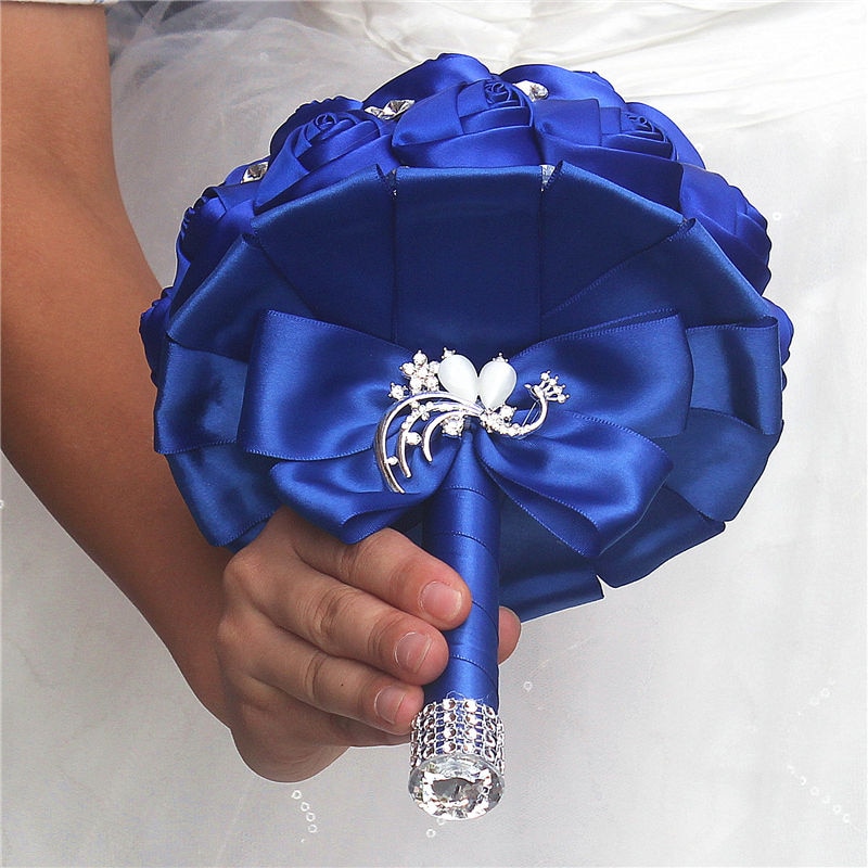 Wifelai-Een Prachtige Bruiloft Bloemen Royal Blue Zijden Lint Rose Bruidsboeketten Holding Bloemen Met Crystal Buque De Noiva w291