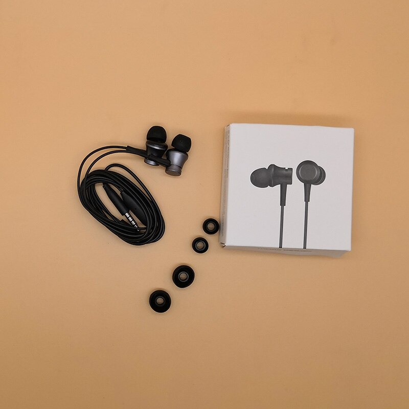 Original Xiaomi Earphone In ear Earphones Piston Fresh Version headphones with Mic For Mobile Phone Redmi note 8 7 6 6a 5a 4x s2