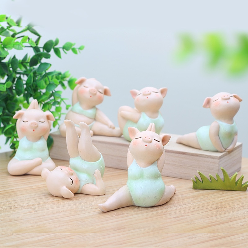 Mini Cute Pig Girl Yoga Posture Statue Piglet Resin Sculpture Decoration Ornament Home Office Store Desk Party Decor