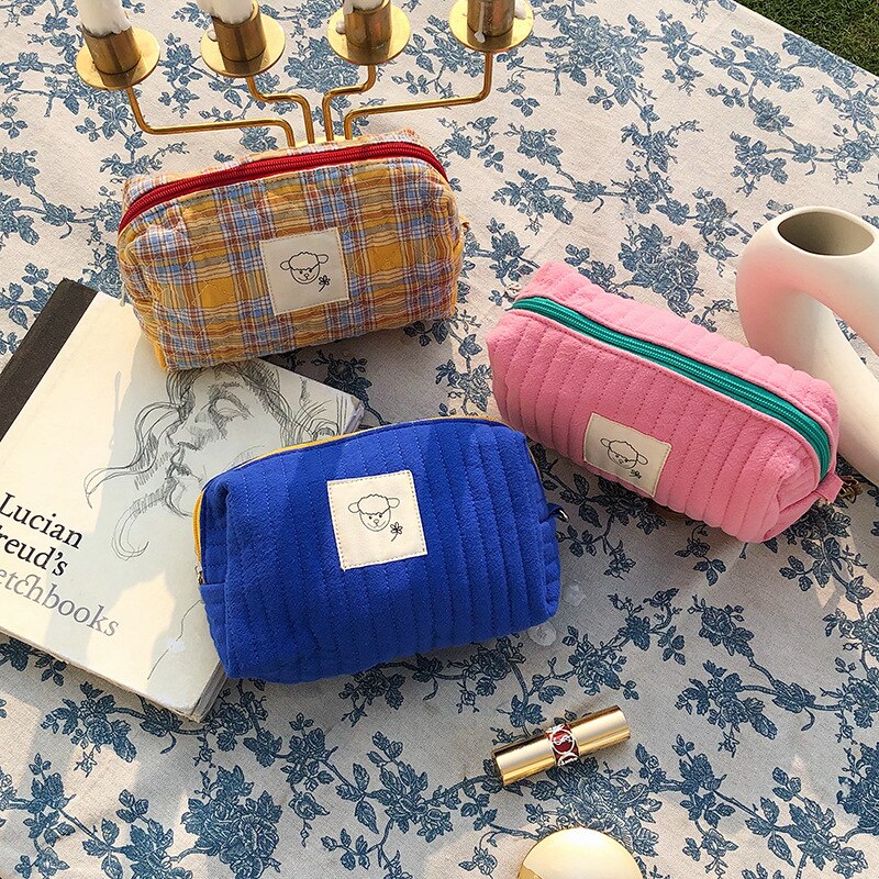 Koreaanse gewatteerde make-uptas voor dames, make-up opbergtas, draagbare toilettas, effen kleur, dames beautycase, etui voor benodigdheden