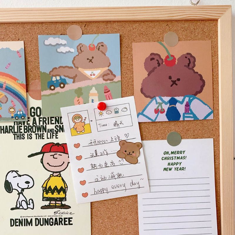 Kork træ væg hængende besked opslagstavle ramme notat note memotavle til hjemmekontor butik skole foto baggrund