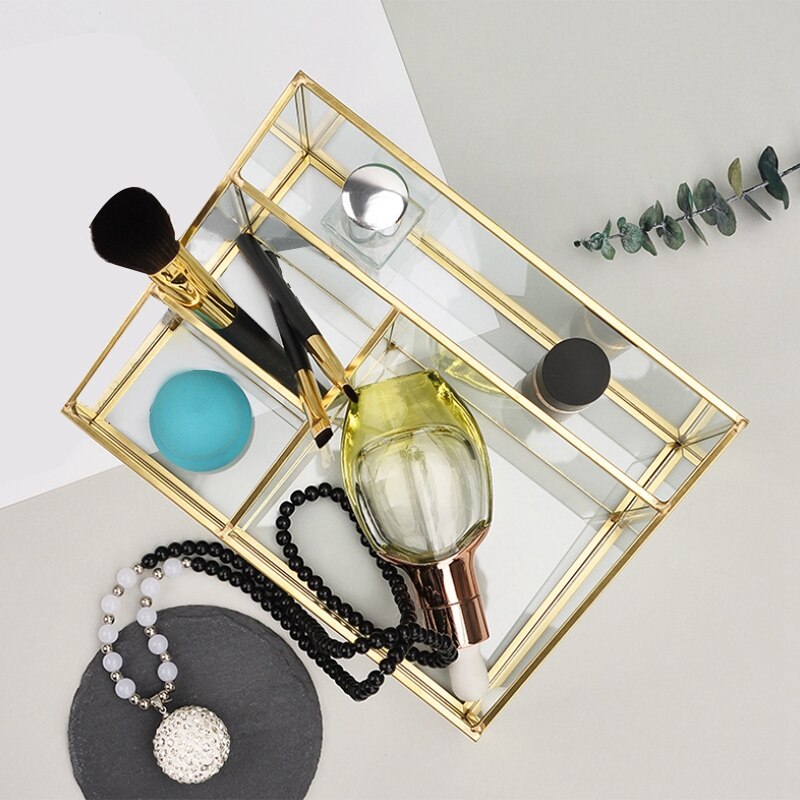 Vintage cosmetica organizer van glas en metaal met 4 compartimenten voor make-upkwasten, parfum, lippenstift, nagellak, goudkleurig