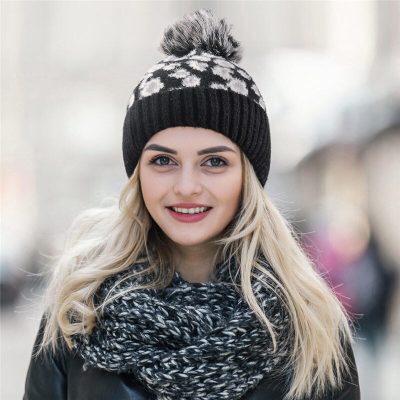 Women’s Winter Knit Hat Cap Adults Winter Warm Classic Leopard Print Beanie Cap with Big Faux Fur Pom Ladies Knitted Bomber Hats