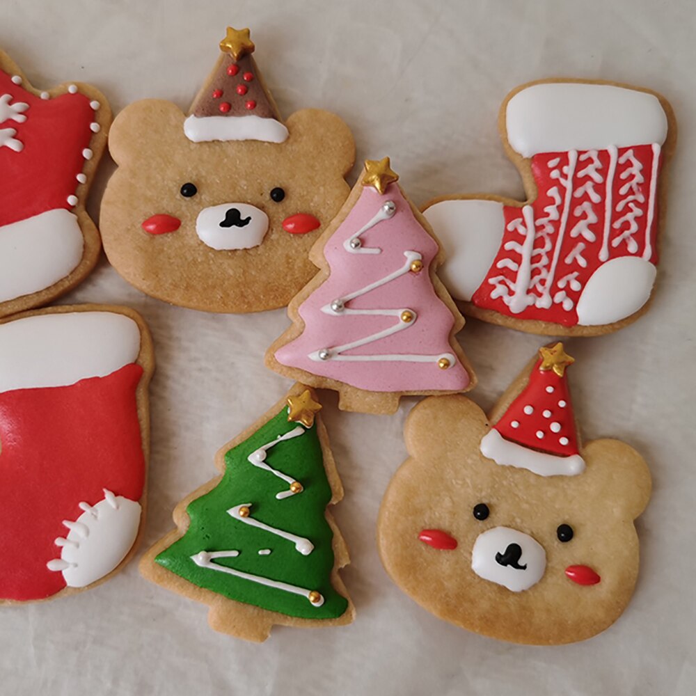 Cookie Cutter 3D Bear Plastic Cake Cookie Buscuit Cutter Fondant Mold Icing Cookie Decorating Tools for Children's Day Kids