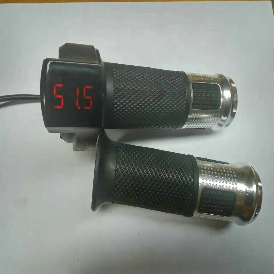 Twist throttle met digitale display 12-84v voor elektrische scooter onderdelen bike accessoire driewieler rolling stuur MTB voltmeter
