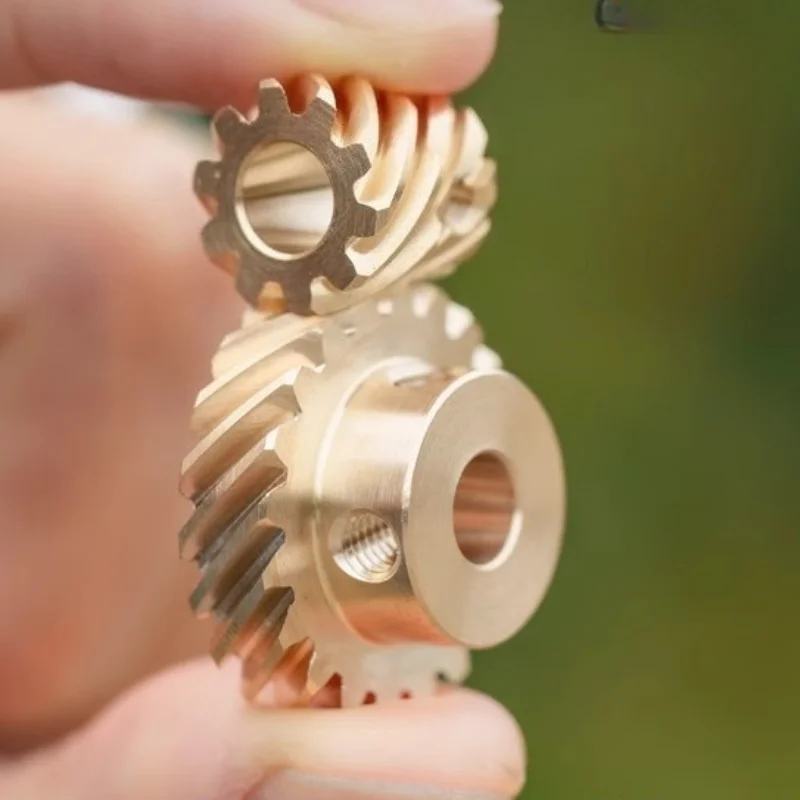 Högprecisionsvänsterspiralväxlar med 0.8 moduler, , 90 ° spiralformad konisk reducer med 3-- vägsväxellåda, för robotik och automation